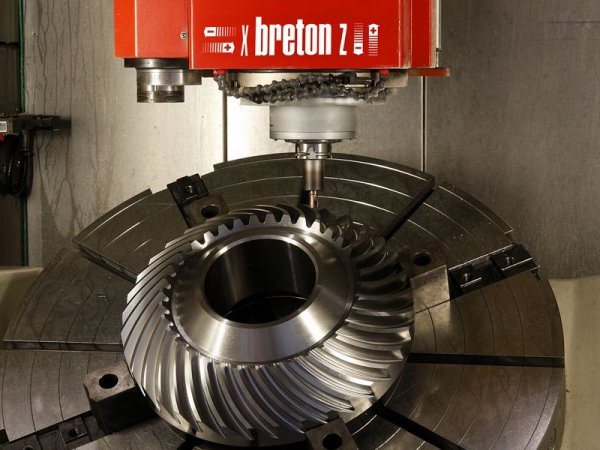 Вертикальный фрезерный пятиосевой обрабатывающий центр с ЧПУ BRETON ULTRIX 1000 RT - Фото №5