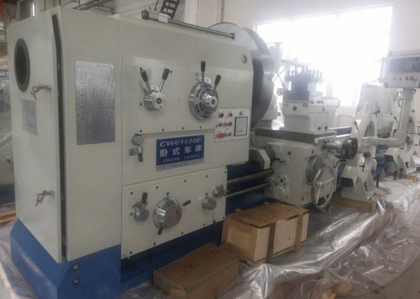 Универсальный токарный станок Dalian ZT Machinery Co., Ltd. CW61160x5000 - Фото №2